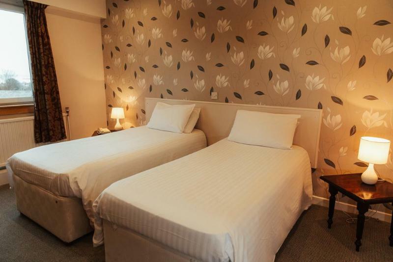 Beveridge Park Hotel Kirkcaldy Extérieur photo